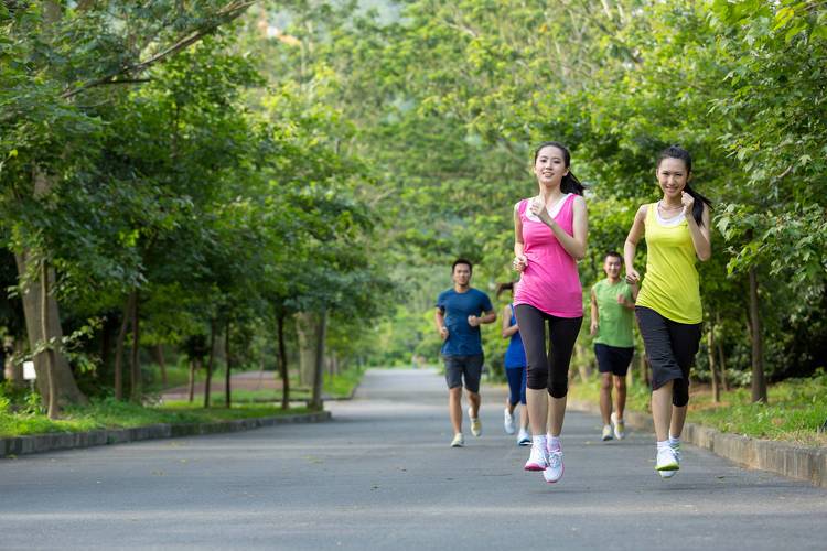 2026年运动服品牌怎么选？这份实用指南帮你避开穿搭陷阱